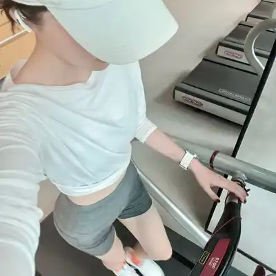 黄军思